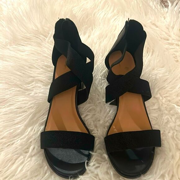 Tommy Bahama Thalia Heels Size 9.5 - Picture 1 of 6